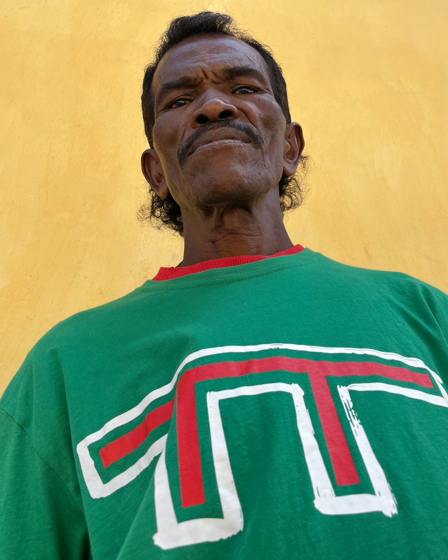 TT